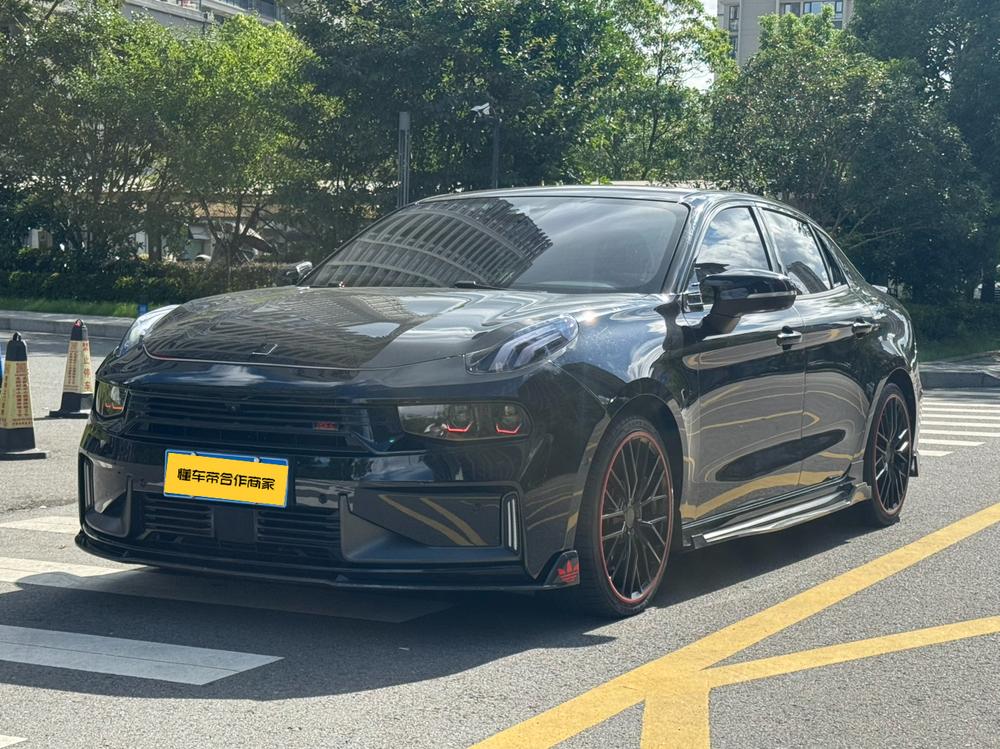 Lynk & Co Lynk & Co 03