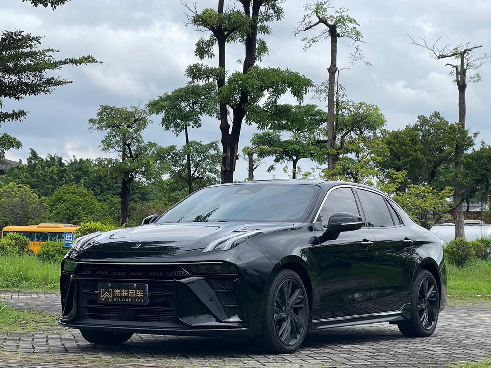 Lynk & Co Lynk & Co 03