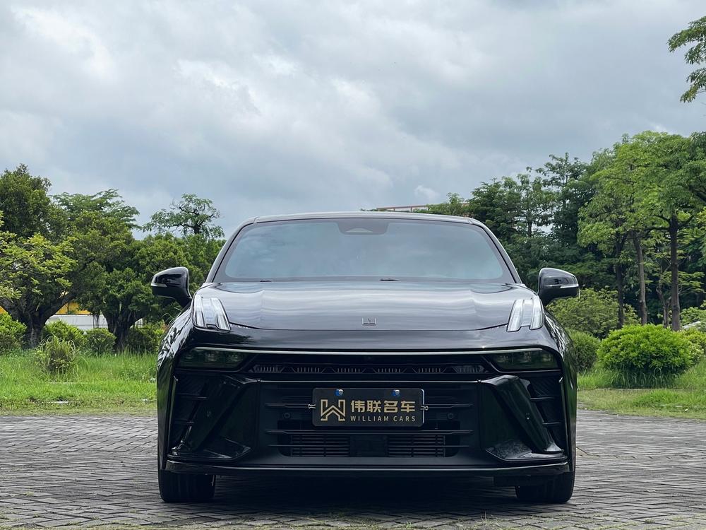 Lynk & Co Lynk & Co 03