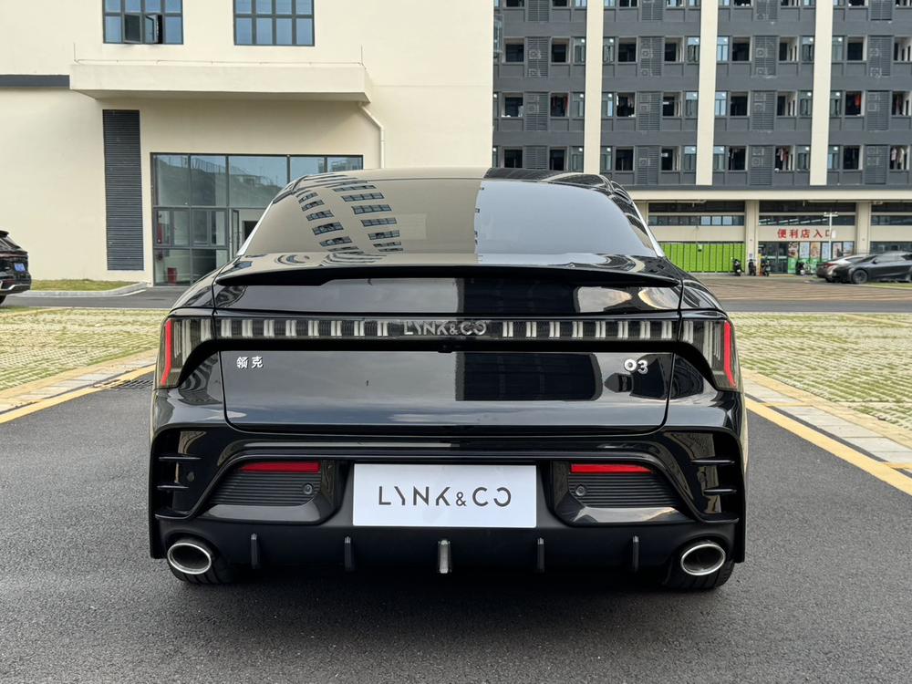 Lynk & Co Lynk & Co 03
