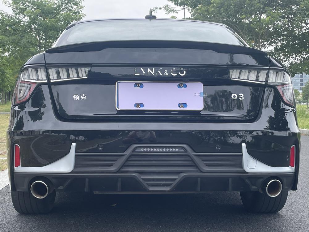 Lynk & Co Lynk & Co 03