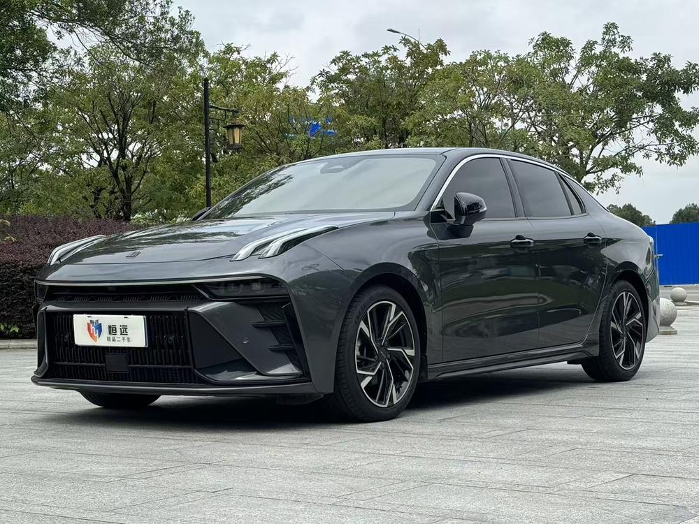 Lynk & Co Lynk & Co 03