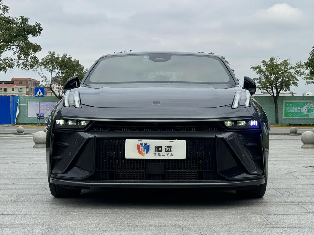 Lynk & Co Lynk & Co 03