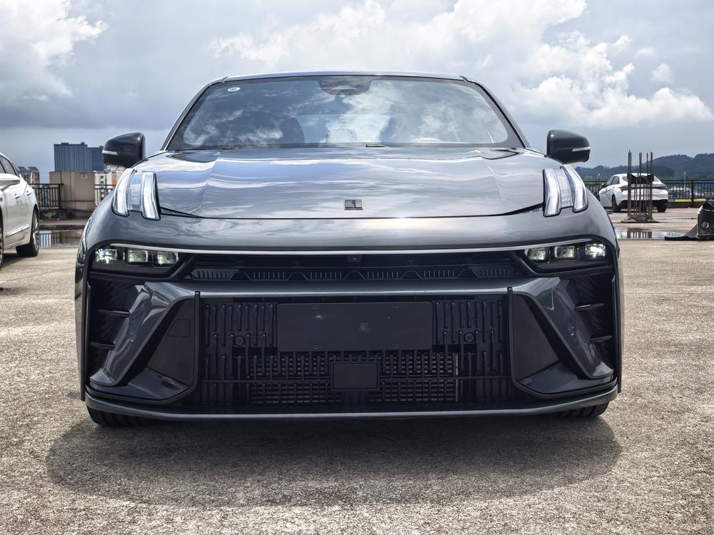 Lynk & Co Lynk & Co 03