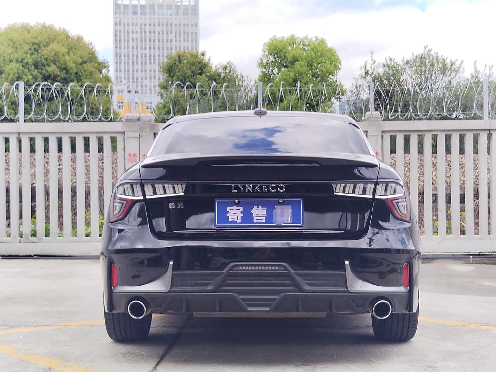 Lynk & Co Lynk & Co 03