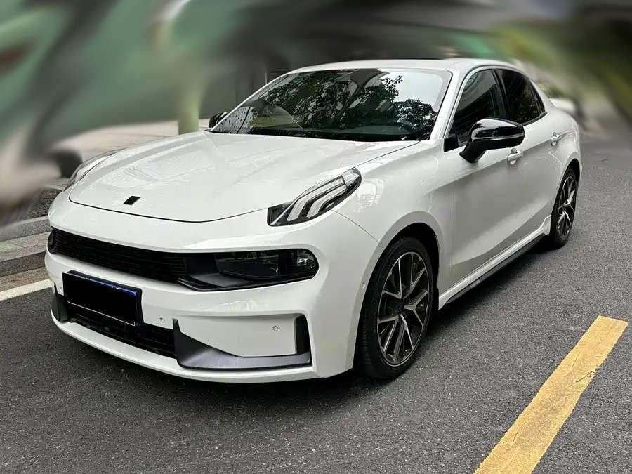 Lynk & Co Lynk & Co 03