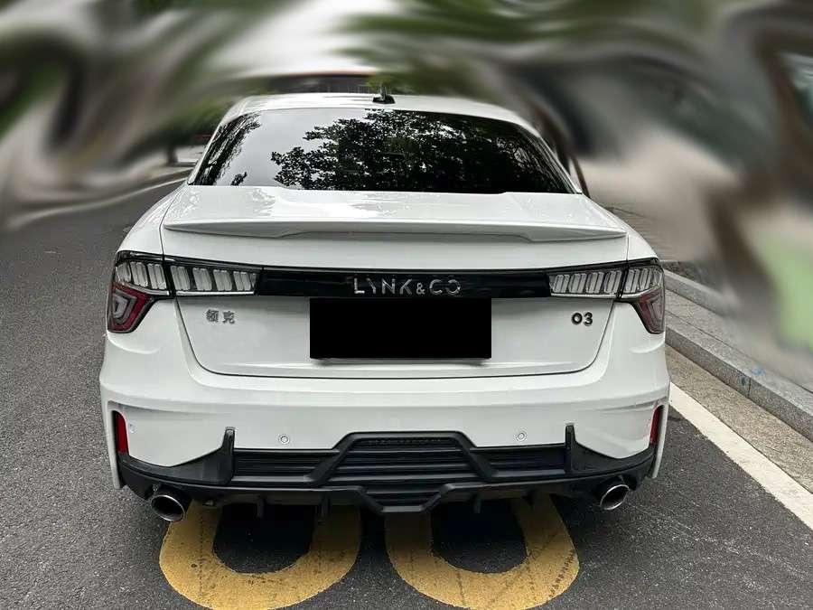 Lynk & Co Lynk & Co 03