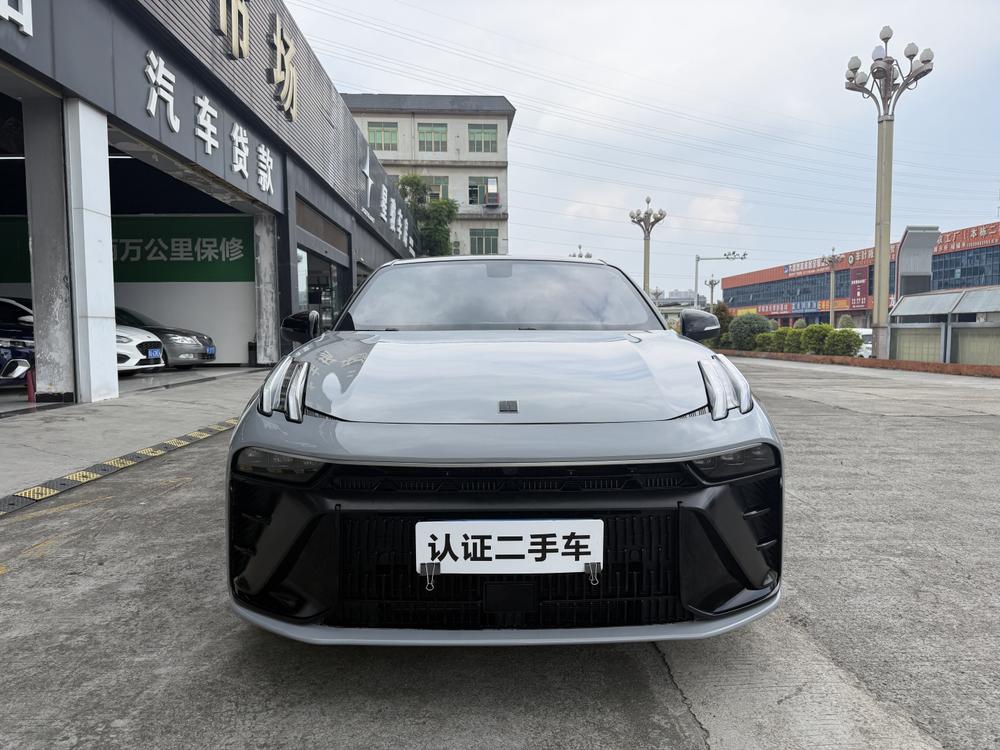 Lynk & Co Lynk & Co 03