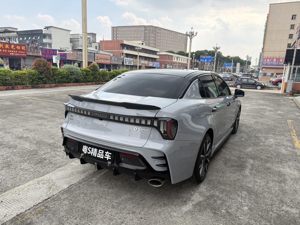 Lynk & Co Lynk & Co 03