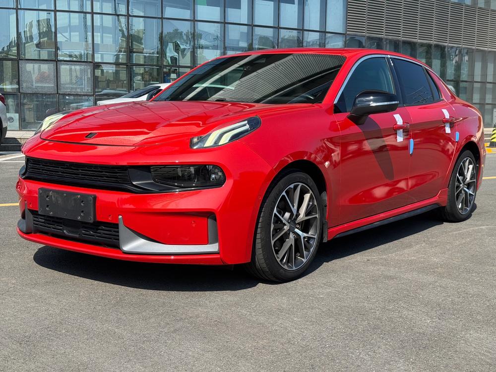 Lynk & Co Lynk & Co 03