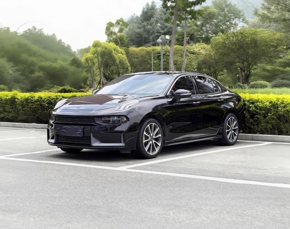 Lynk & Co Lynk & Co 03