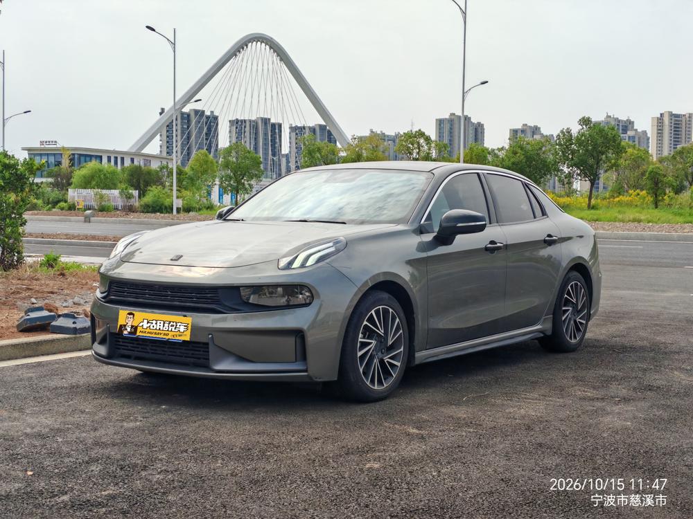 Lynk & Co Lynk & Co 03