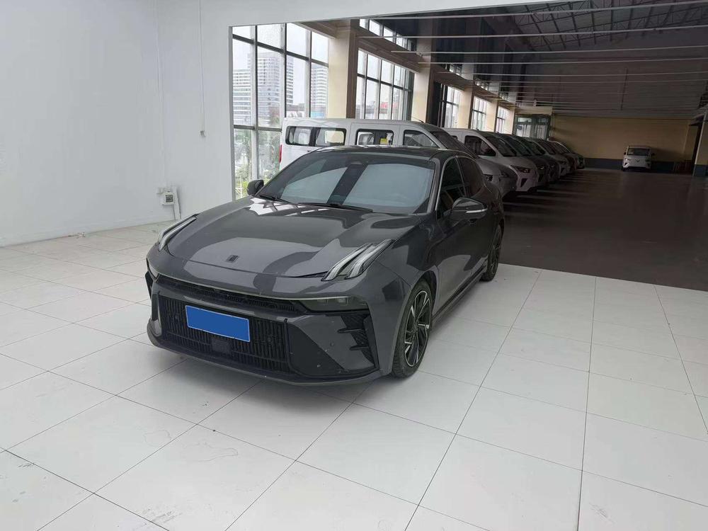 Lynk & Co Lynk & Co 03