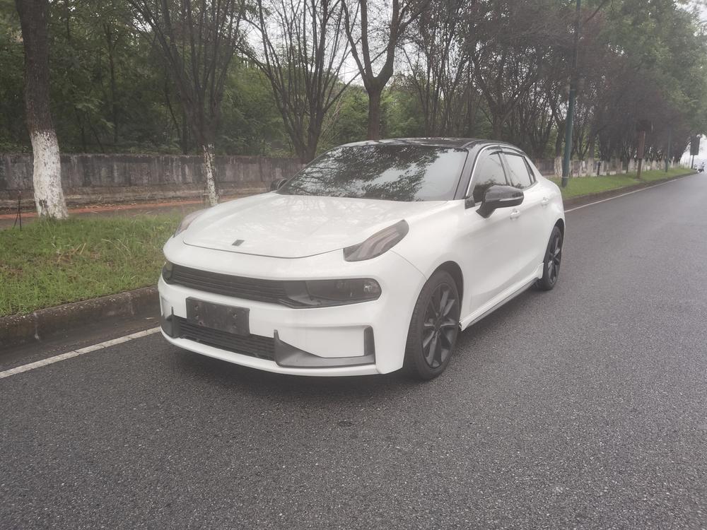 Lynk & Co Lynk & Co 03