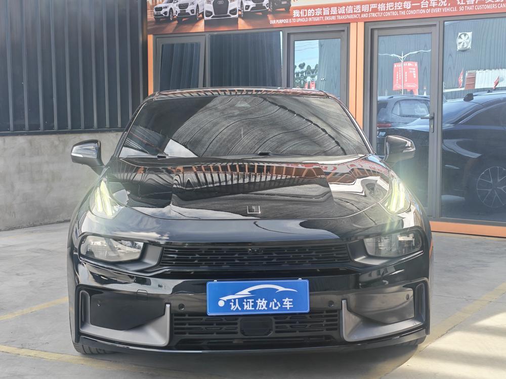 Lynk & Co Lynk & Co 03