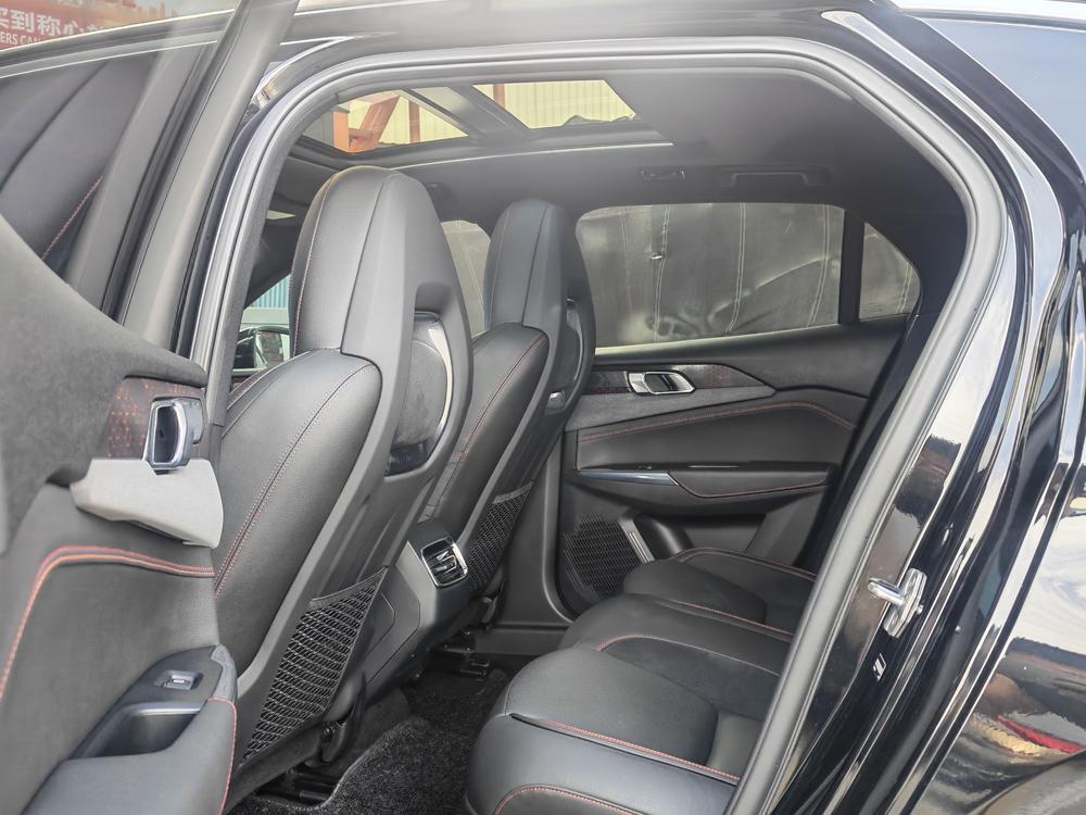 Lynk & Co Lynk & Co 03