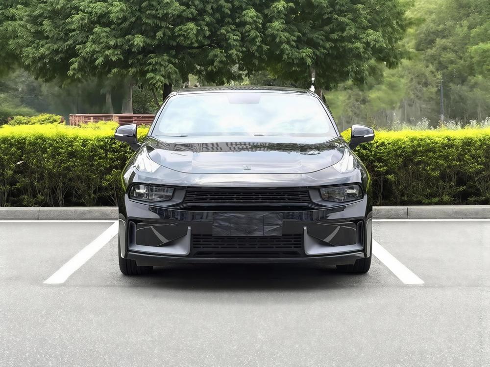 Lynk & Co Lynk & Co 03