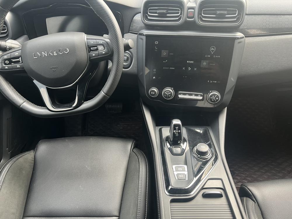 Lynk & Co Lynk & Co 03