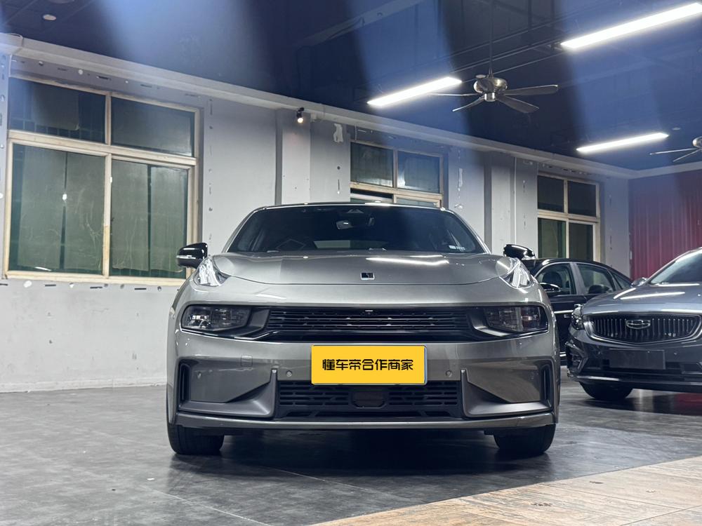 Lynk & Co Lynk & Co 03
