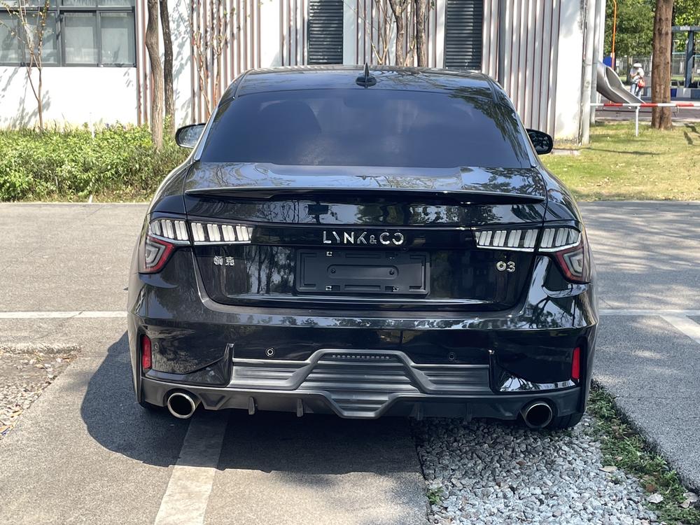 Lynk & Co Lynk & Co 03