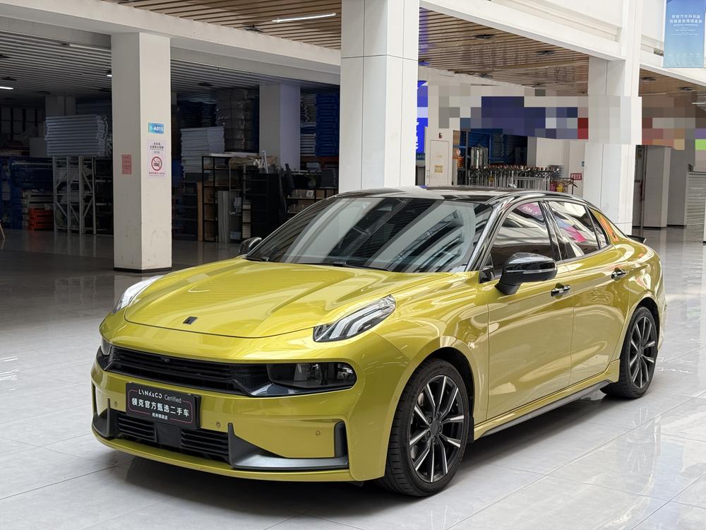 Lynk & Co Lynk & Co 03