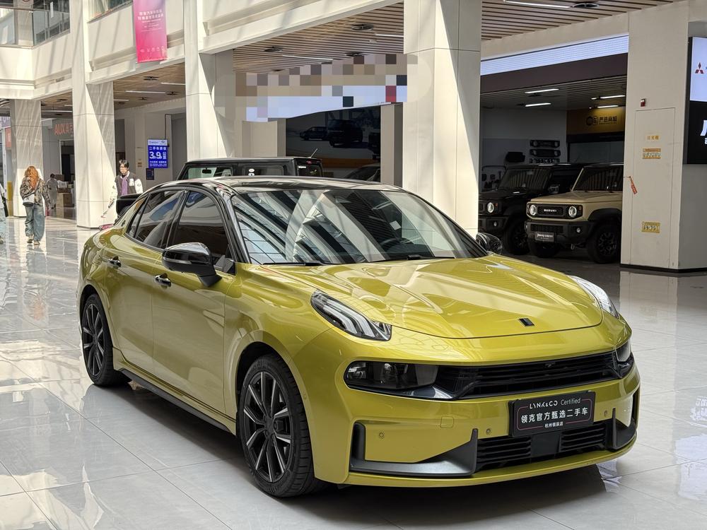 Lynk & Co Lynk & Co 03