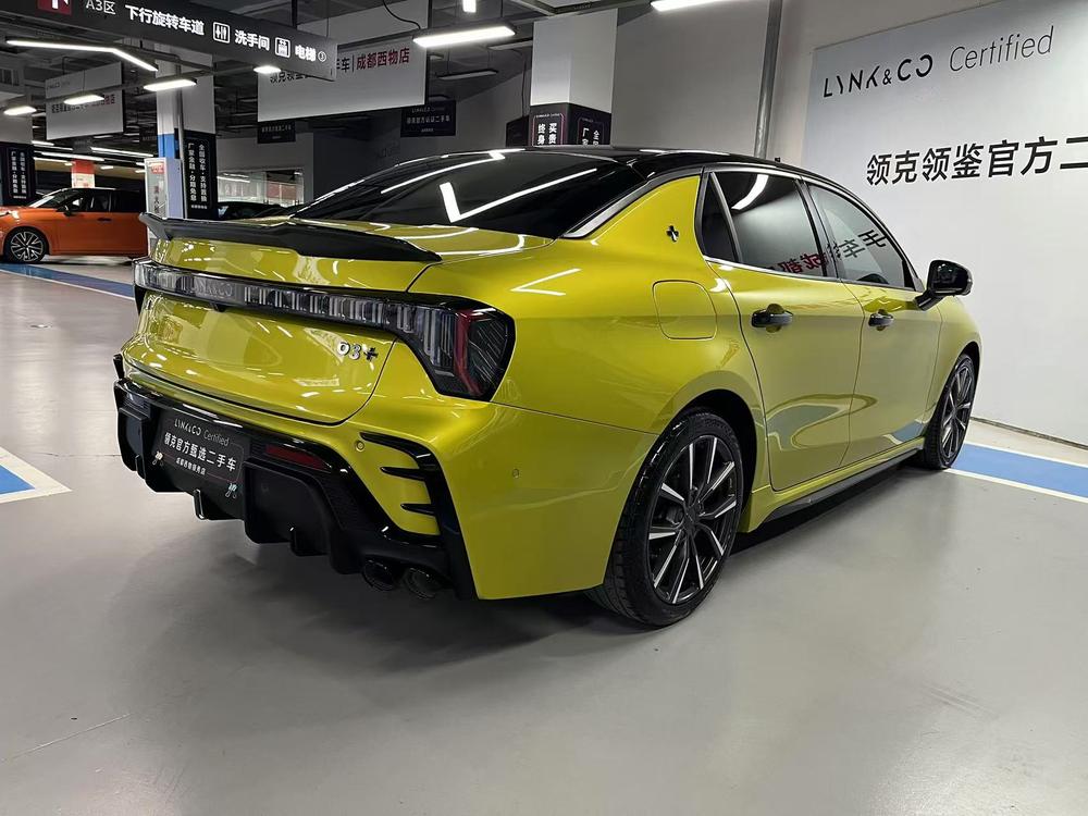 Lynk & Co Lynk & Co 03