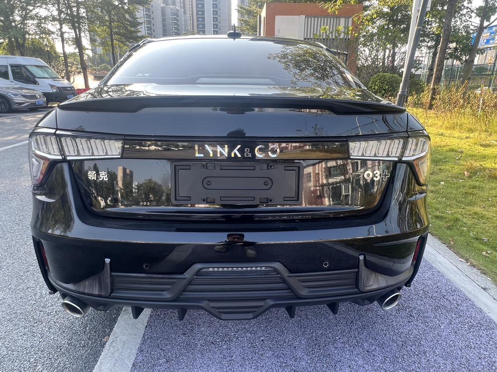 Lynk & Co Lynk & Co 03