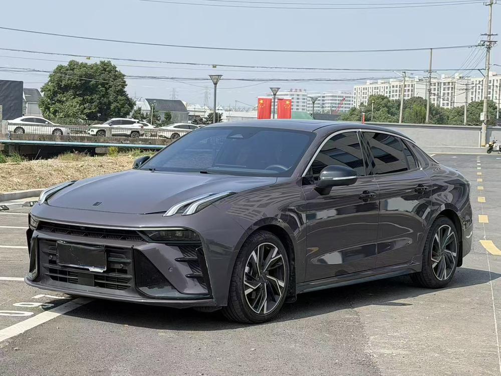 Lynk & Co Lynk & Co 03