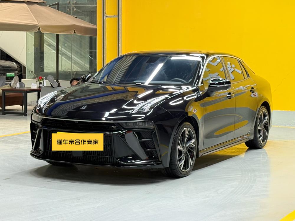 Lynk & Co Lynk & Co 03