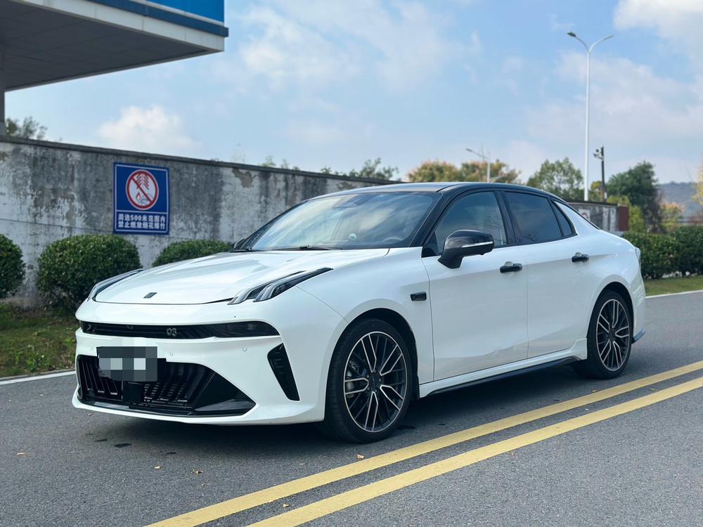 Lynk & Co Lynk & Co 03