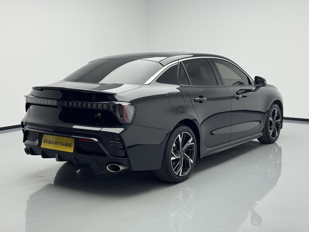 Lynk & Co Lynk & Co 03