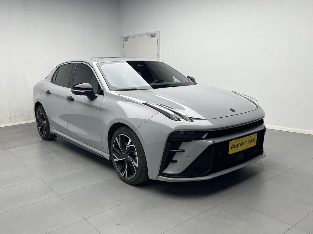 Lynk & Co Lynk & Co 03