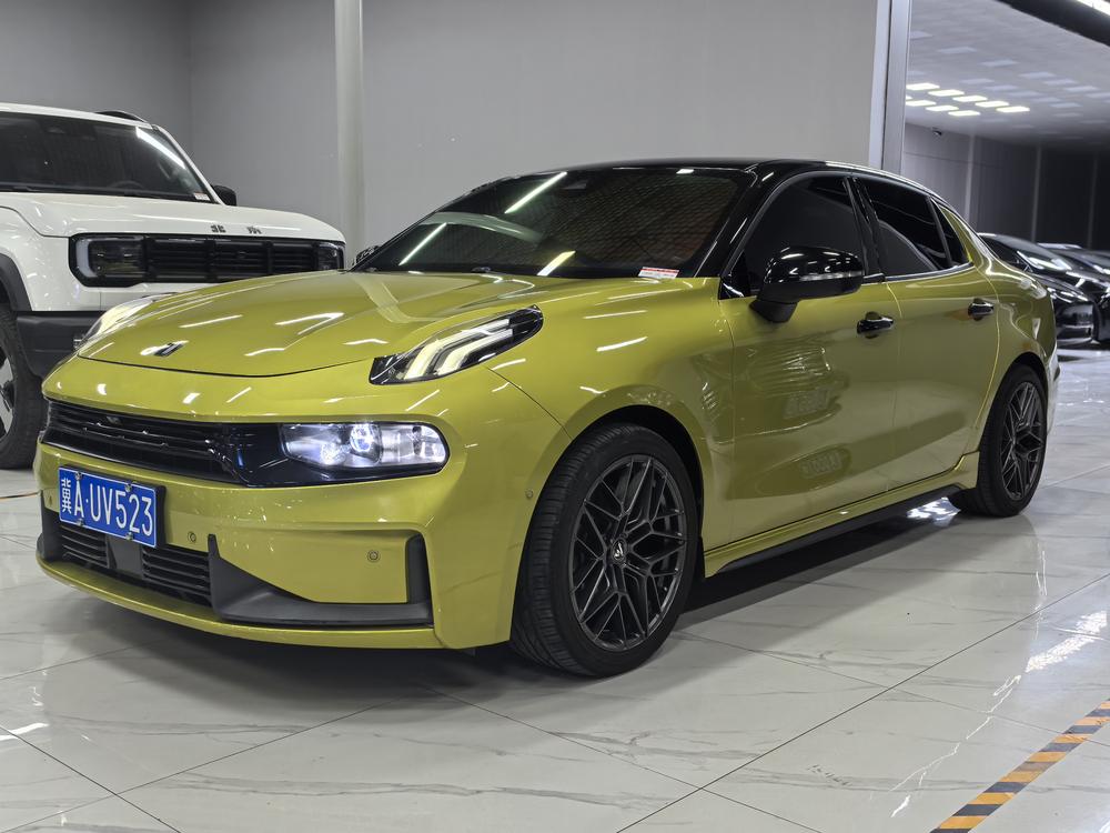 Lynk & Co Lynk & Co 03