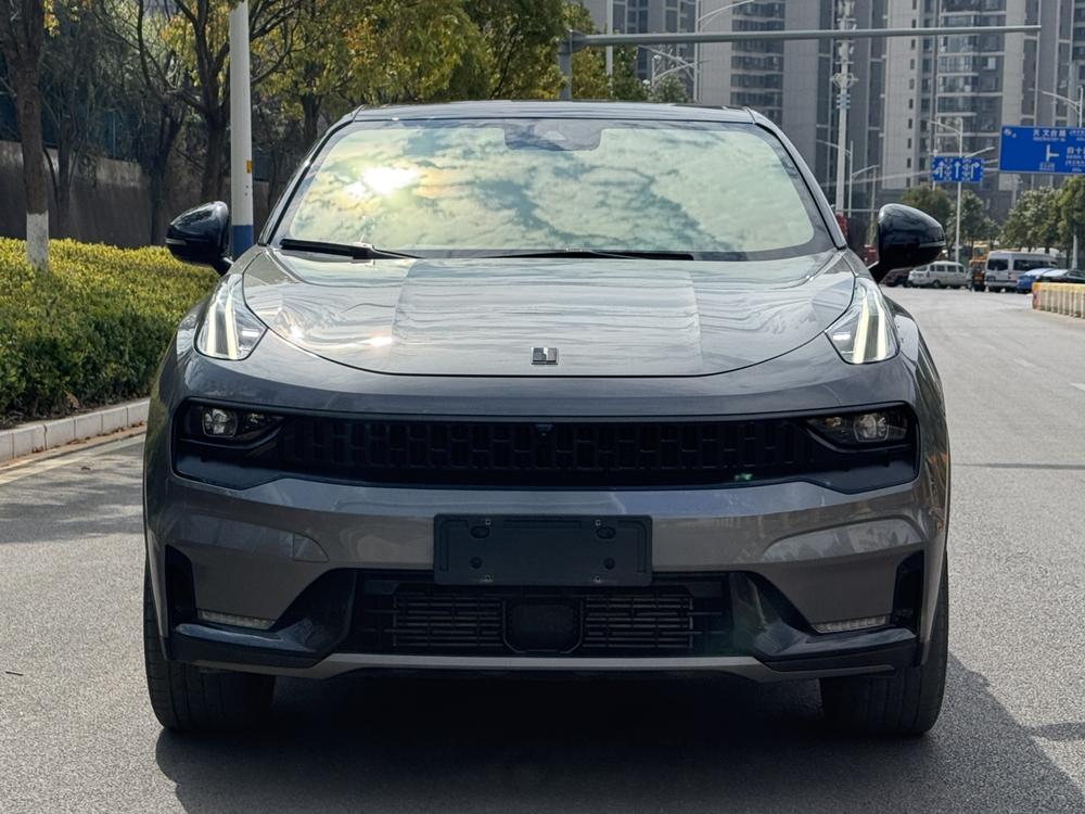 Lynk & Co Lynk & Co 05