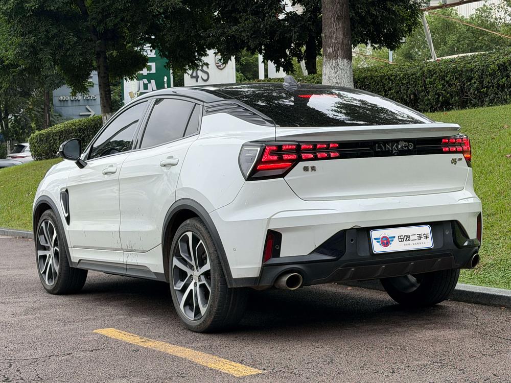 Lynk & Co Lynk & Co 05