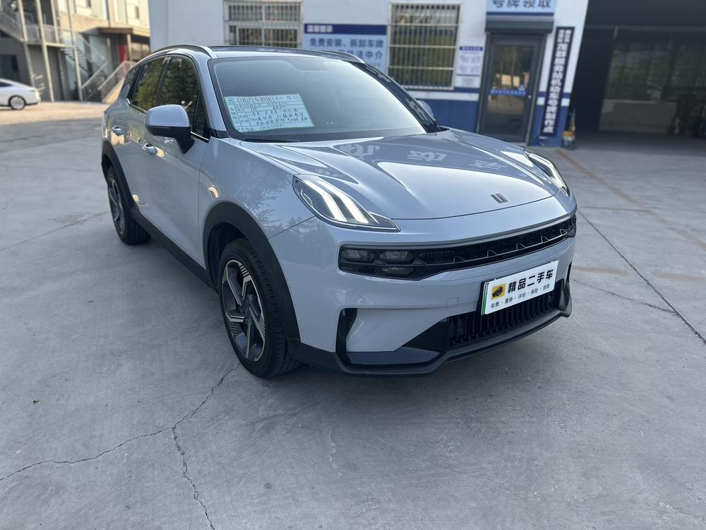 Lynk & Co Lynk & Co 06 EM-P