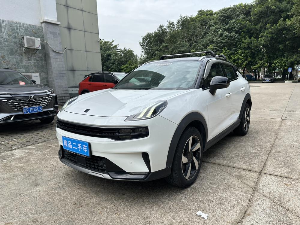 Lynk & Co Lynk & Co 06