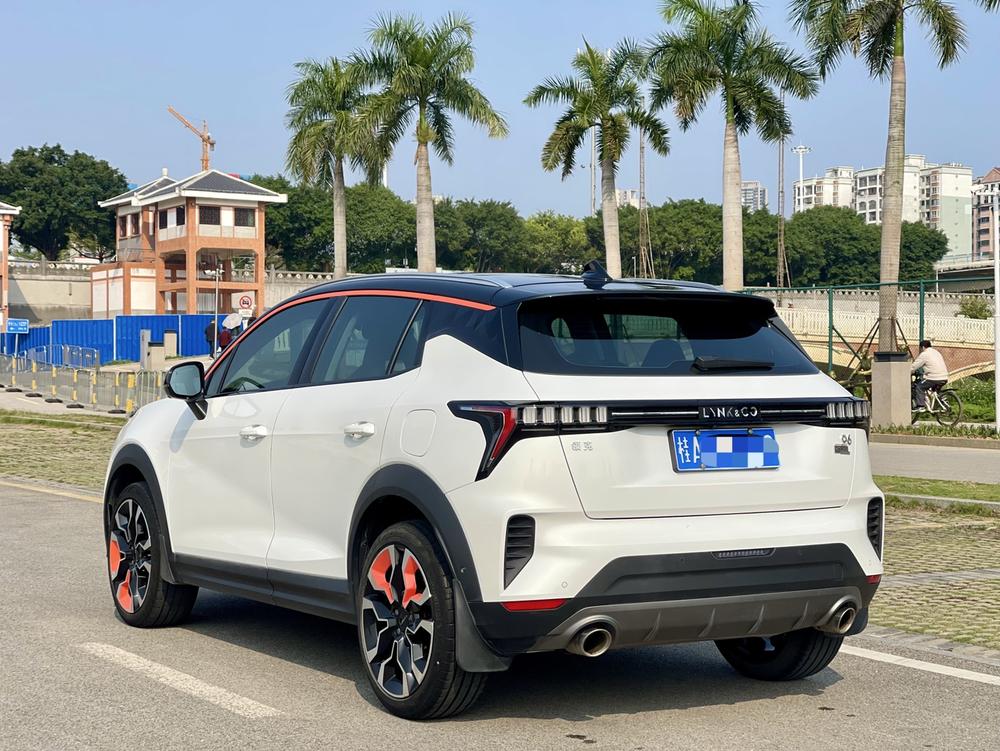 Lynk & Co Lynk & Co 06
