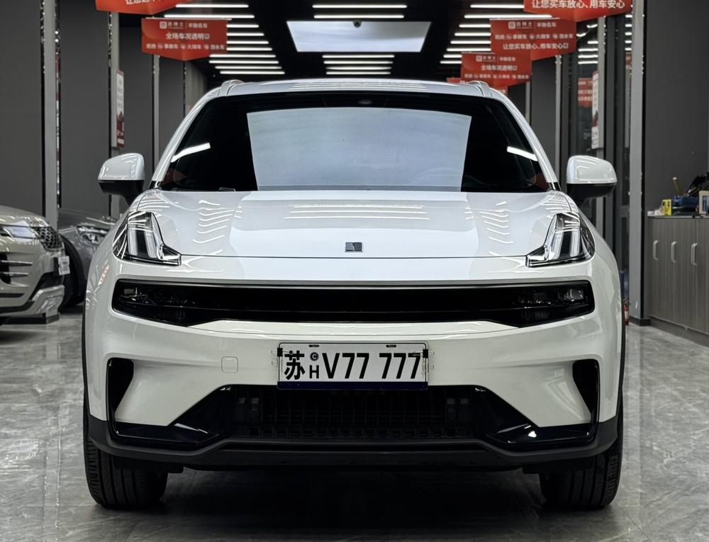 Lynk & Co Lynk & Co 06