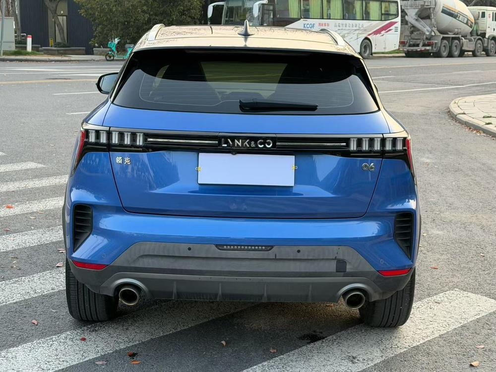 Lynk & Co Lynk & Co 06