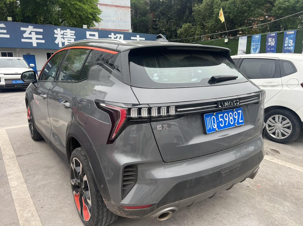 Lynk & Co Lynk & Co 06