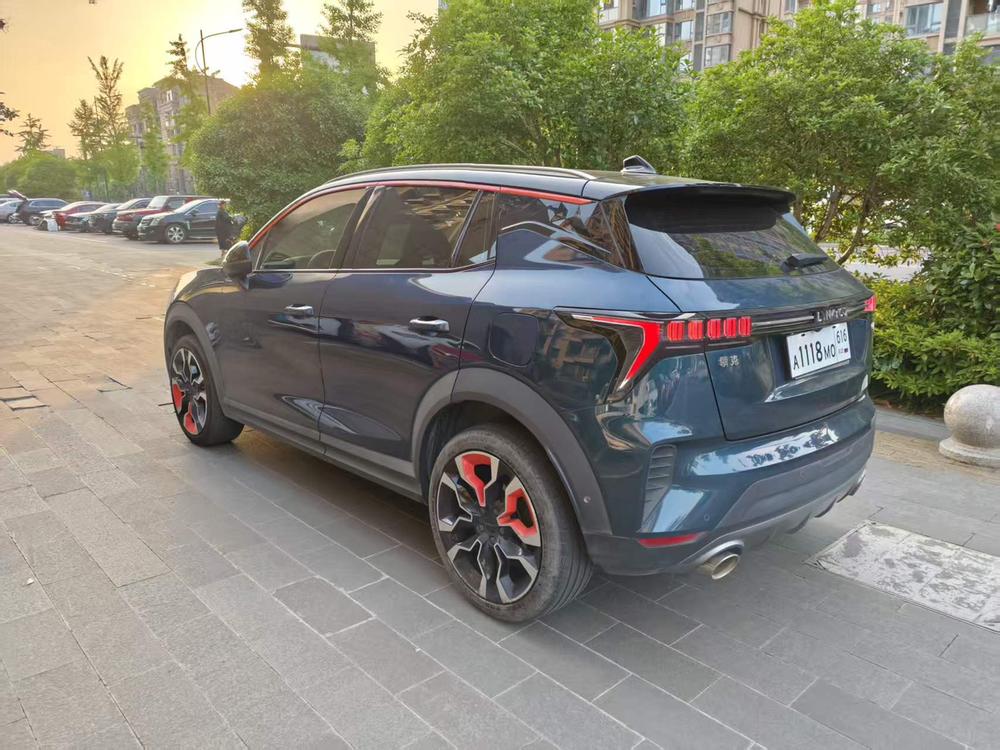 Lynk & Co Lynk & Co 06