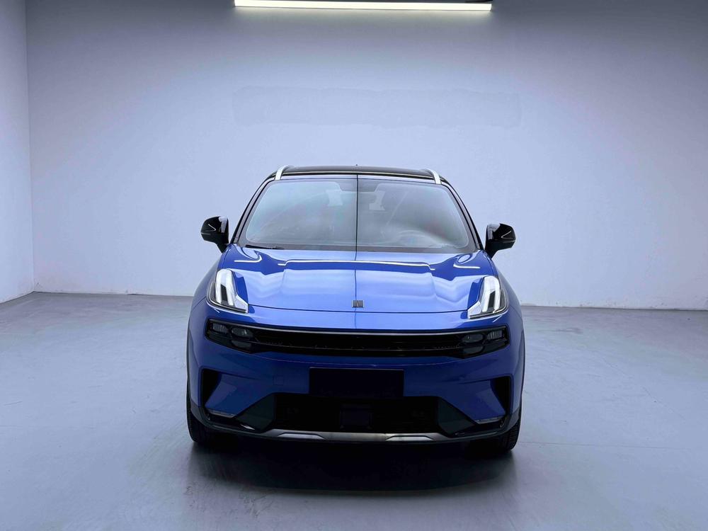 Lynk & Co Lynk & Co 06