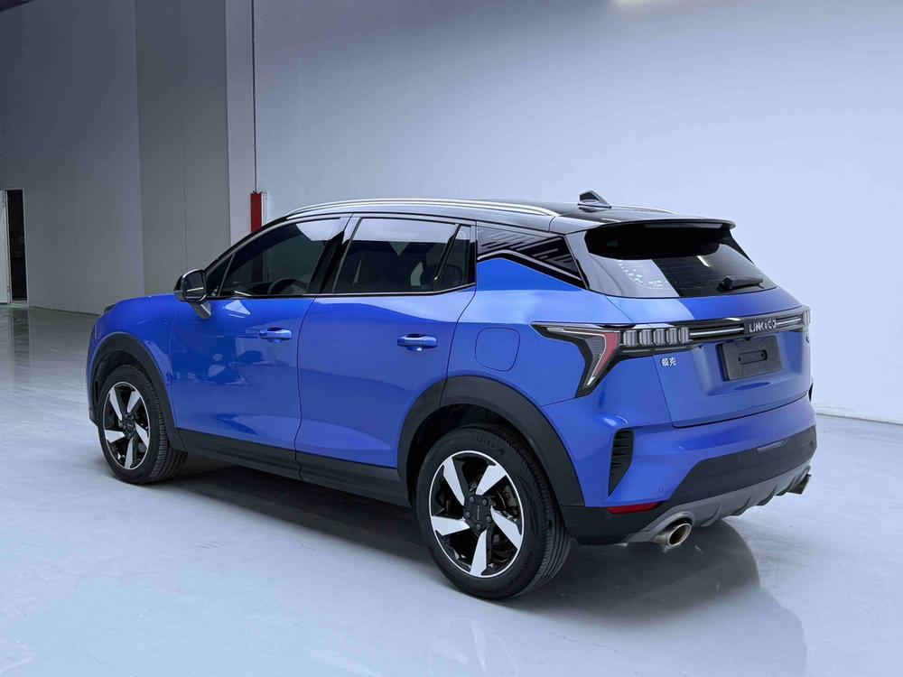 Lynk & Co Lynk & Co 06