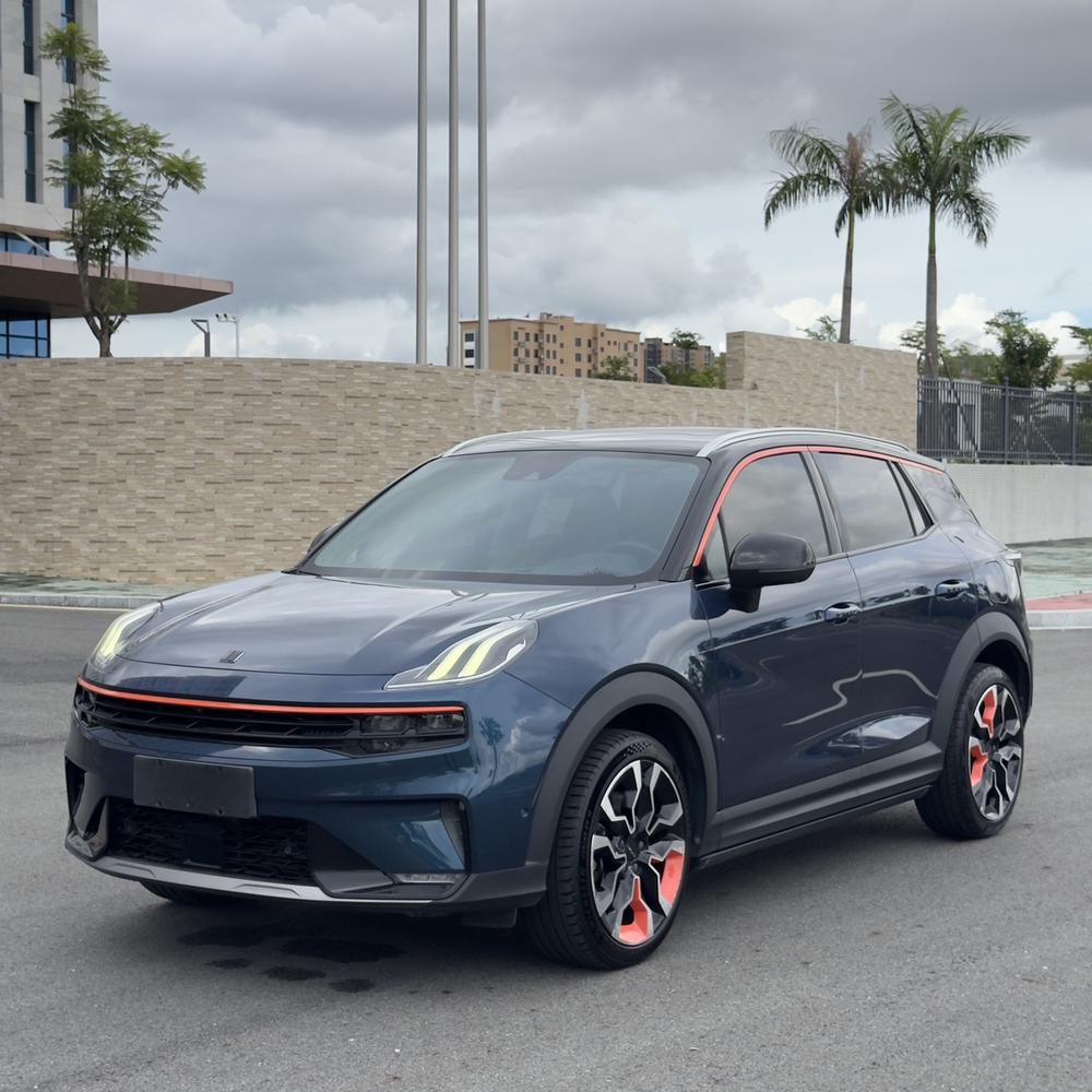 Lynk & Co Lynk & Co 06