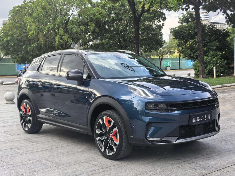 Lynk & Co Lynk & Co 06