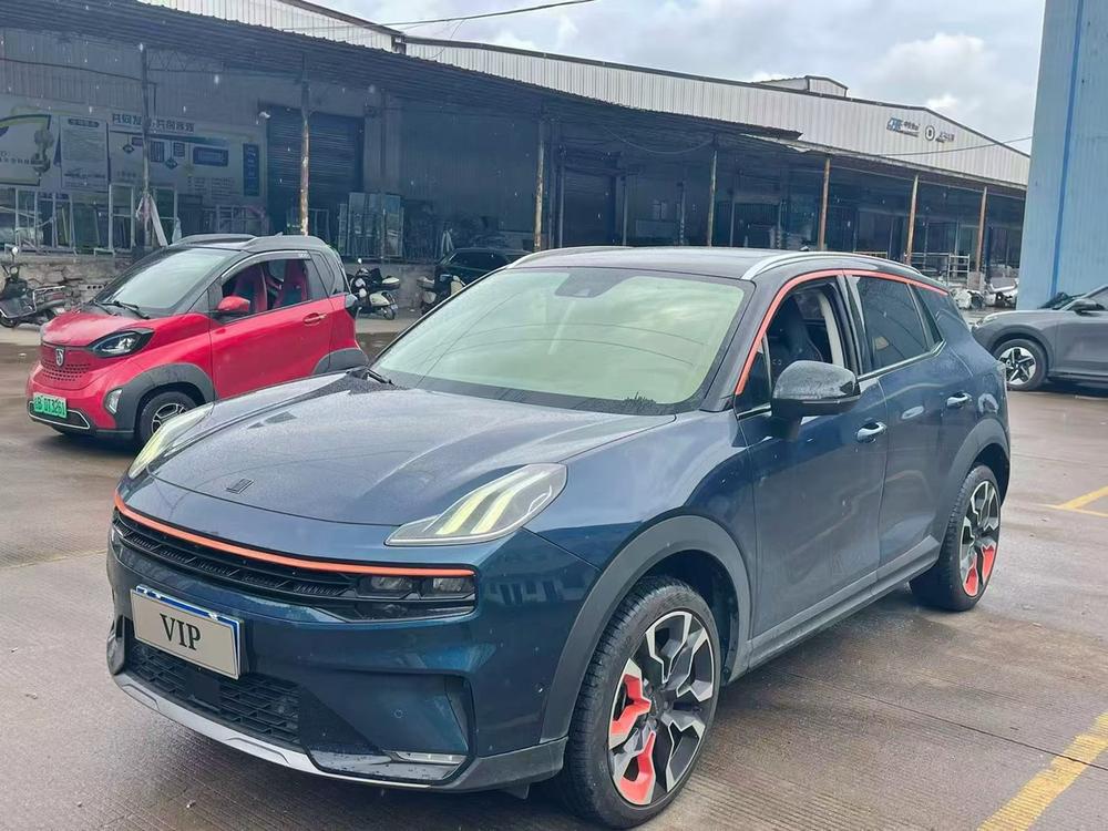 Lynk & Co Lynk & Co 06