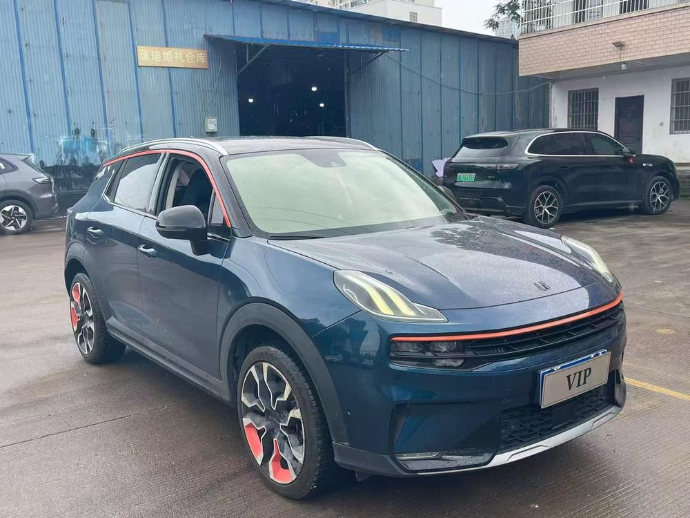 Lynk & Co Lynk & Co 06