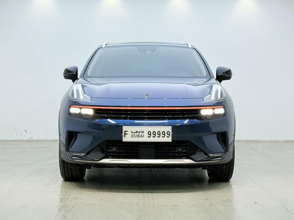 Lynk & Co Lynk & Co 06